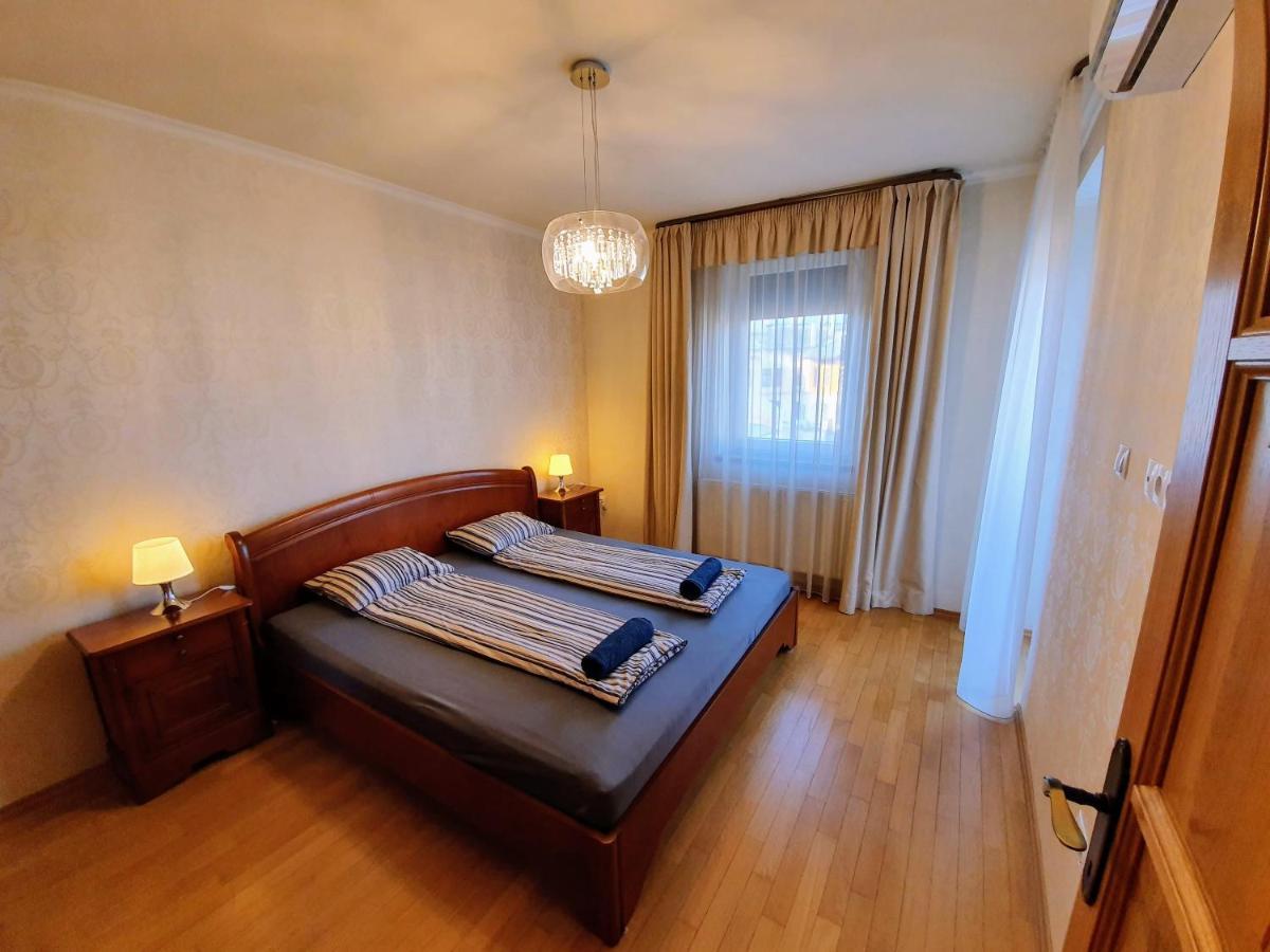Centrum Apartman With Free Parking ジュール エクステリア 写真