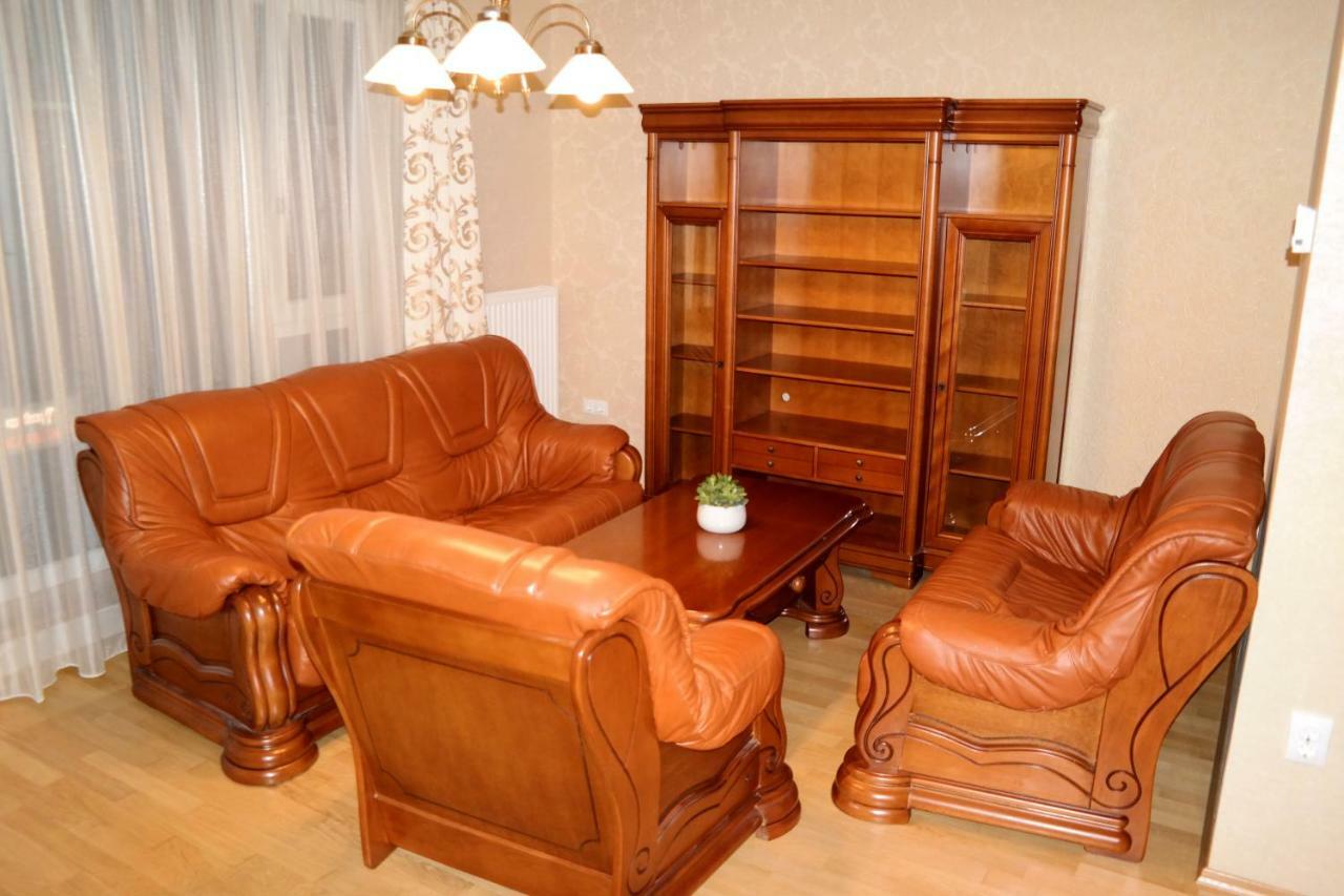 Centrum Apartman With Free Parking ジュール エクステリア 写真